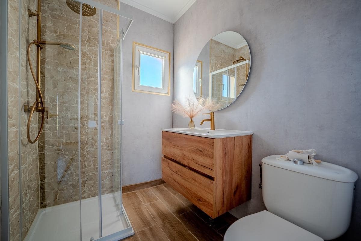 Apartamento de 2 habitaciones en Torrevieja en venta - 199.000 € (Ref: 9403337)