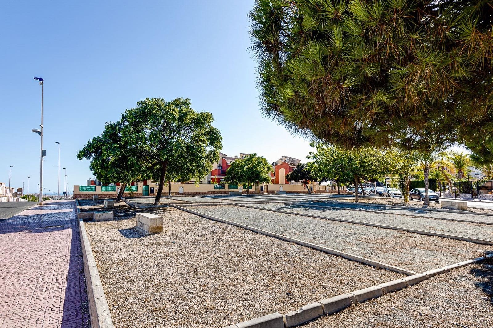 2 soverom Bungalow til salgs i Torrevieja med svømmebasseng - € 183 900 (Ref: 9422382)