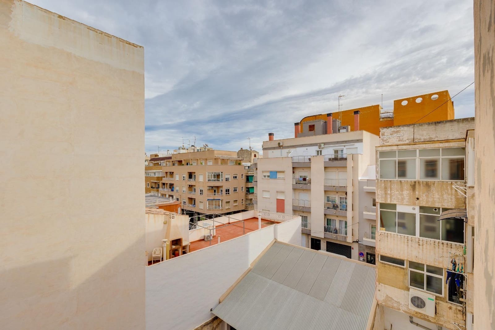 4 soveværelse Lejlighed til salg i Torrevieja - € 133.900 (Ref: 9434660)