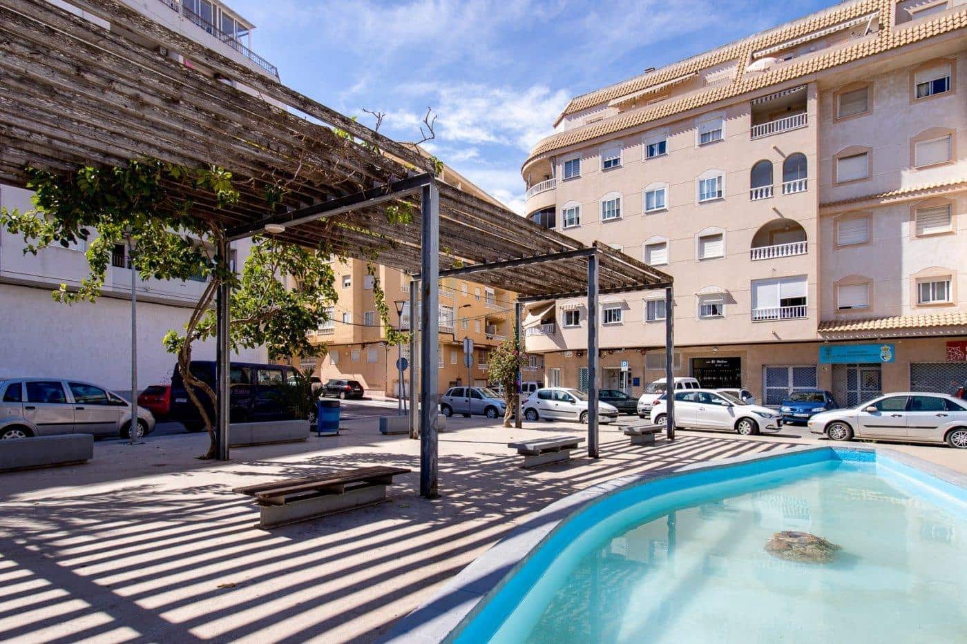 2 sypialnia Apartament na sprzedaż w Torrevieja z basenem - 117 000 € (Ref: 9449130)