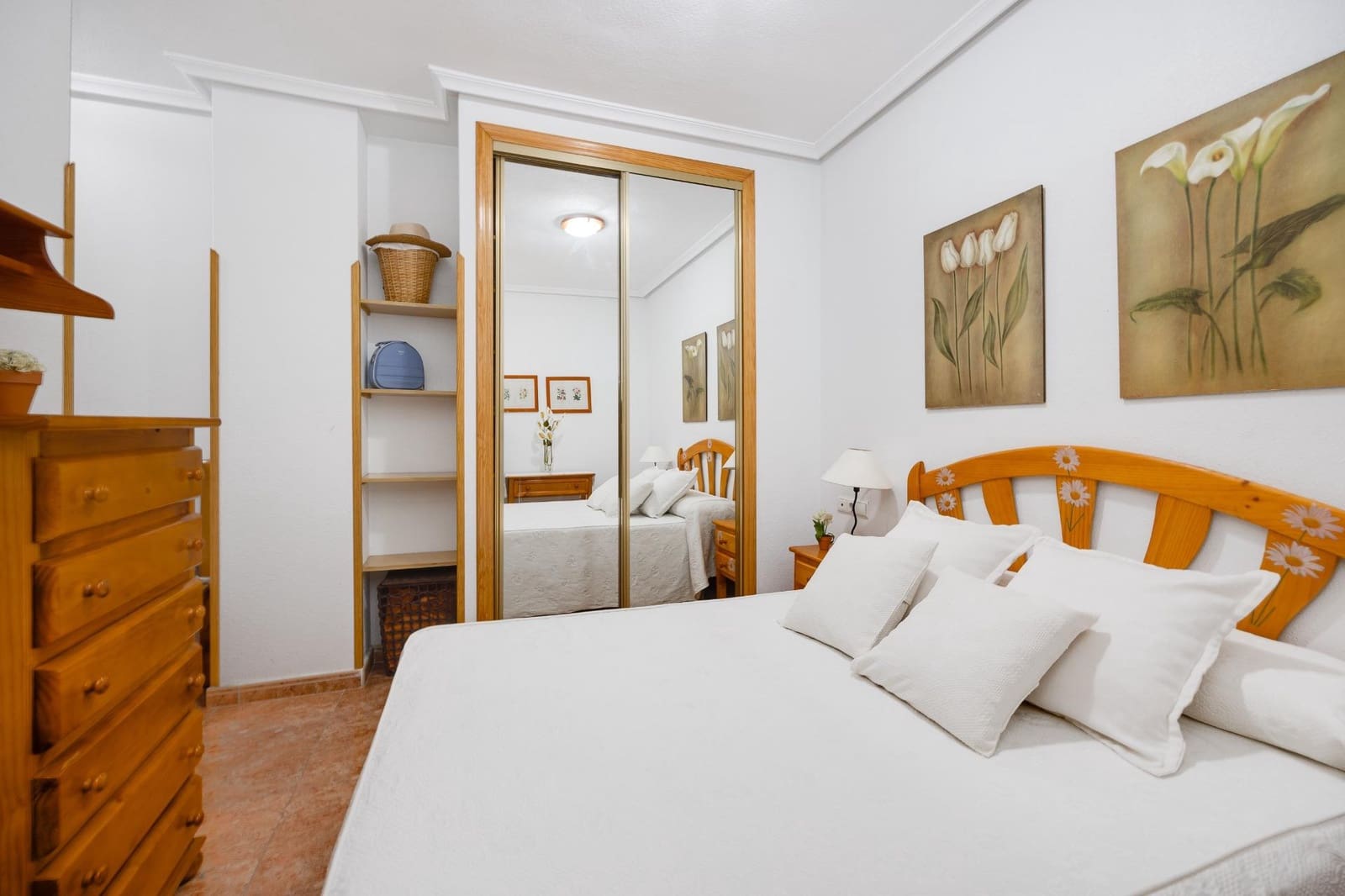 Apartamento de 2 habitaciones en Torrevieja en venta con piscina - 114.900 € (Ref: 9452088)