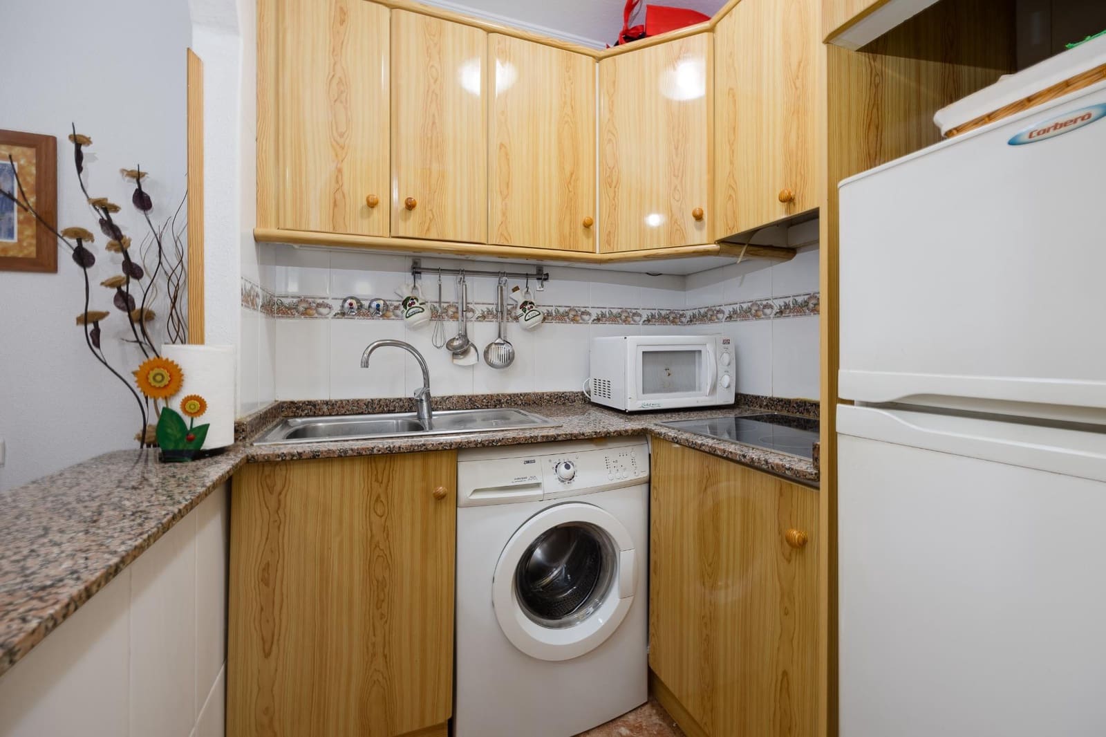 Apartamento de 2 habitaciones en Torrevieja en venta con piscina - 114.900 € (Ref: 9452088)