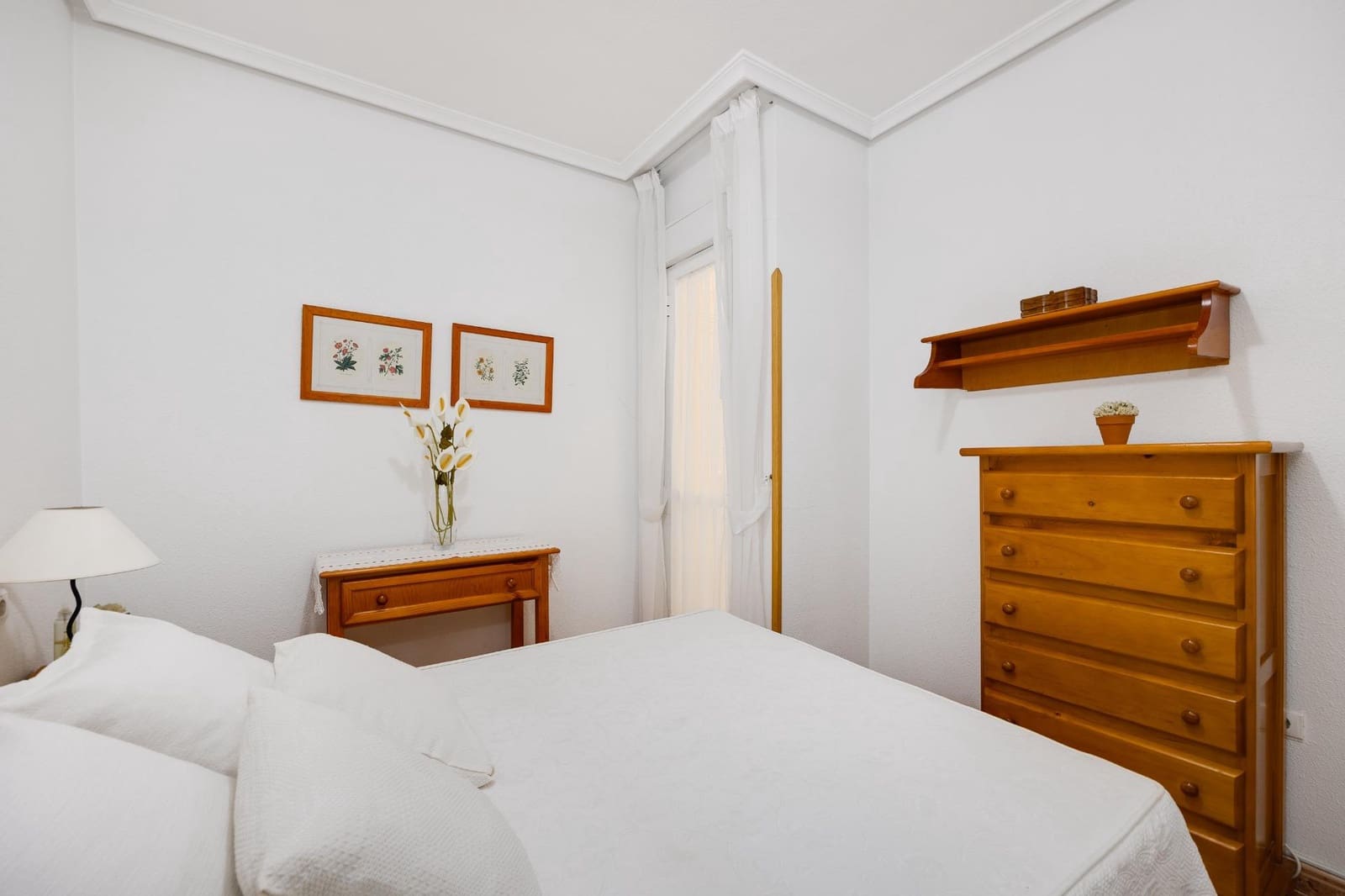 Apartamento de 2 habitaciones en Torrevieja en venta con piscina - 114.900 € (Ref: 9452088)