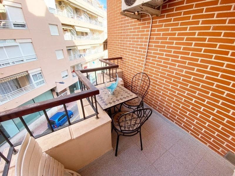 1 makuuhuone Huoneisto myytävänä paikassa Torrevieja mukana uima-altaan - 126 000 € (Ref: 9462043)