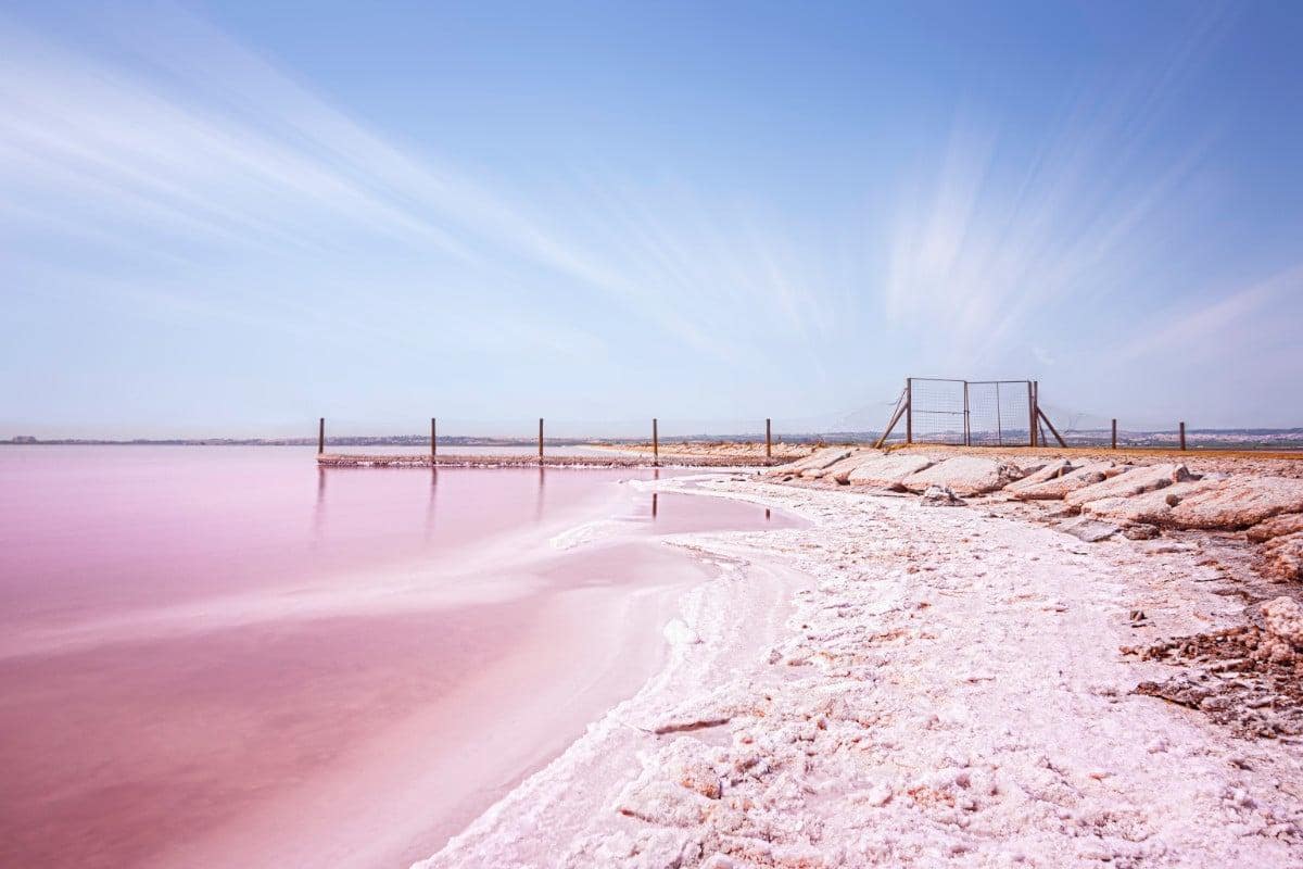 2 quarto Bungalow para venda em Torrevieja com piscina - 130 000 € (Ref: 9485269)