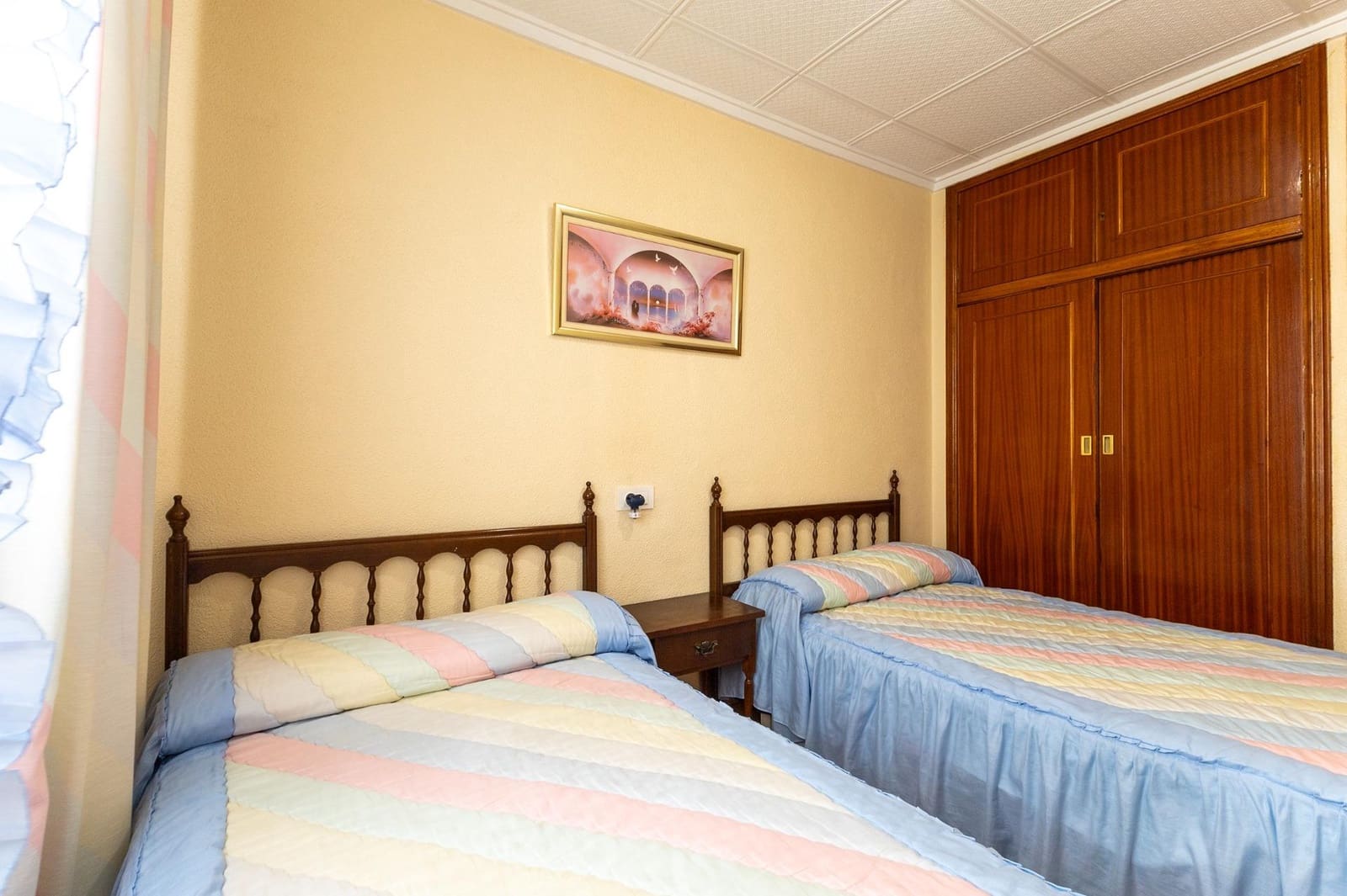 3 bedroom Flat for sale in Torrevieja with garage - € 280,000 (Ref: 9485270)