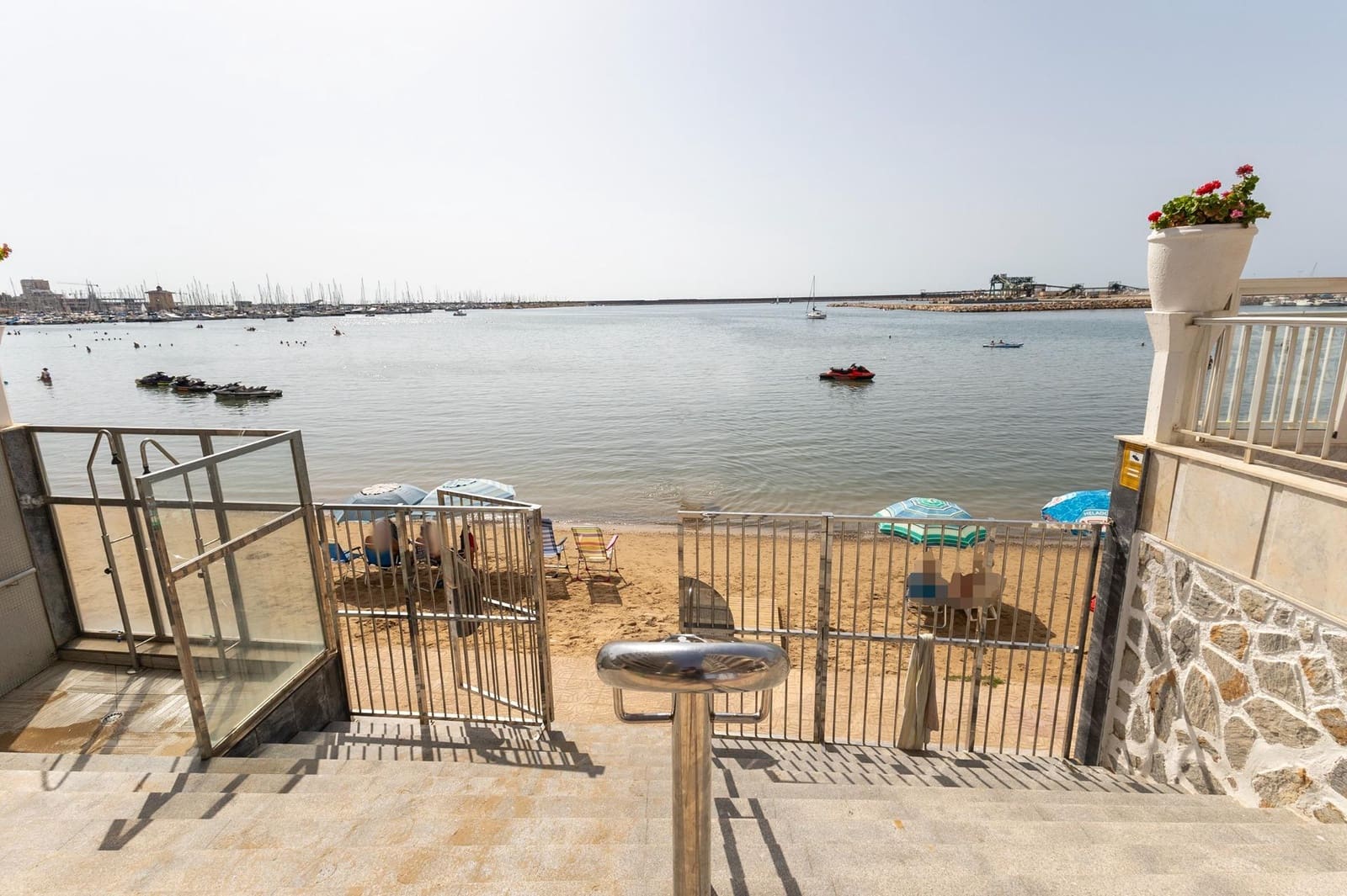 3 bedroom Flat for sale in Torrevieja with garage - € 280,000 (Ref: 9485270)