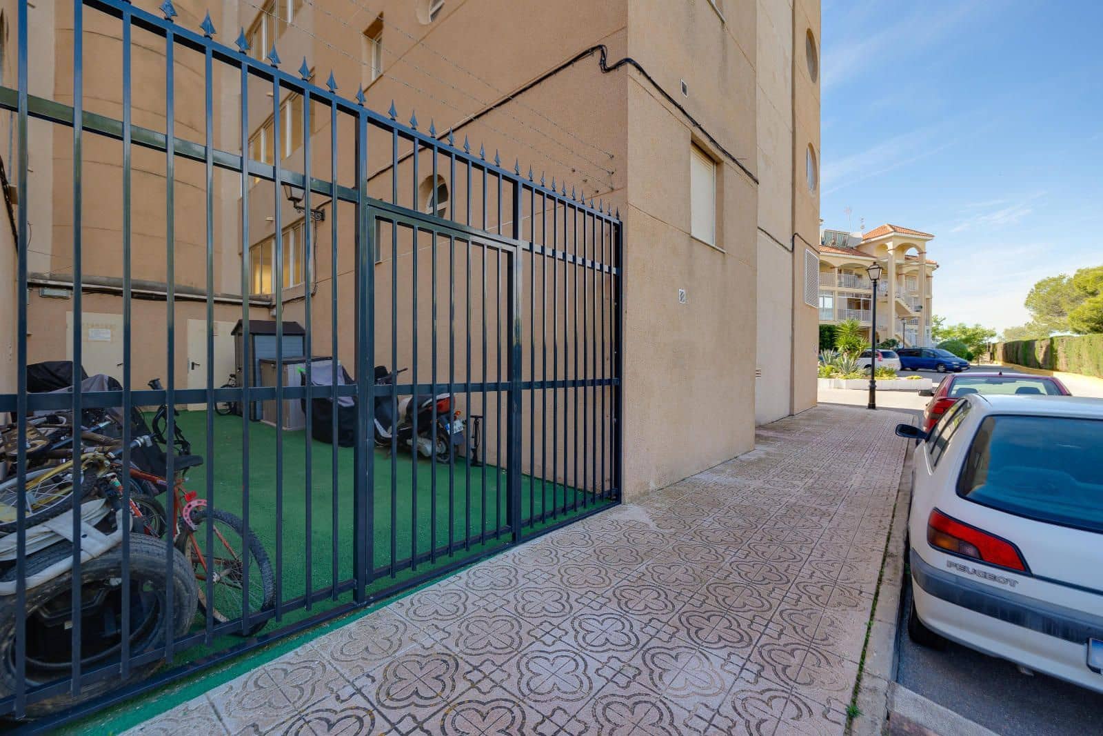 3 sovrum Lägenhet till salu i Torrevieja med pool - 136 969 € (Ref: 9494583)