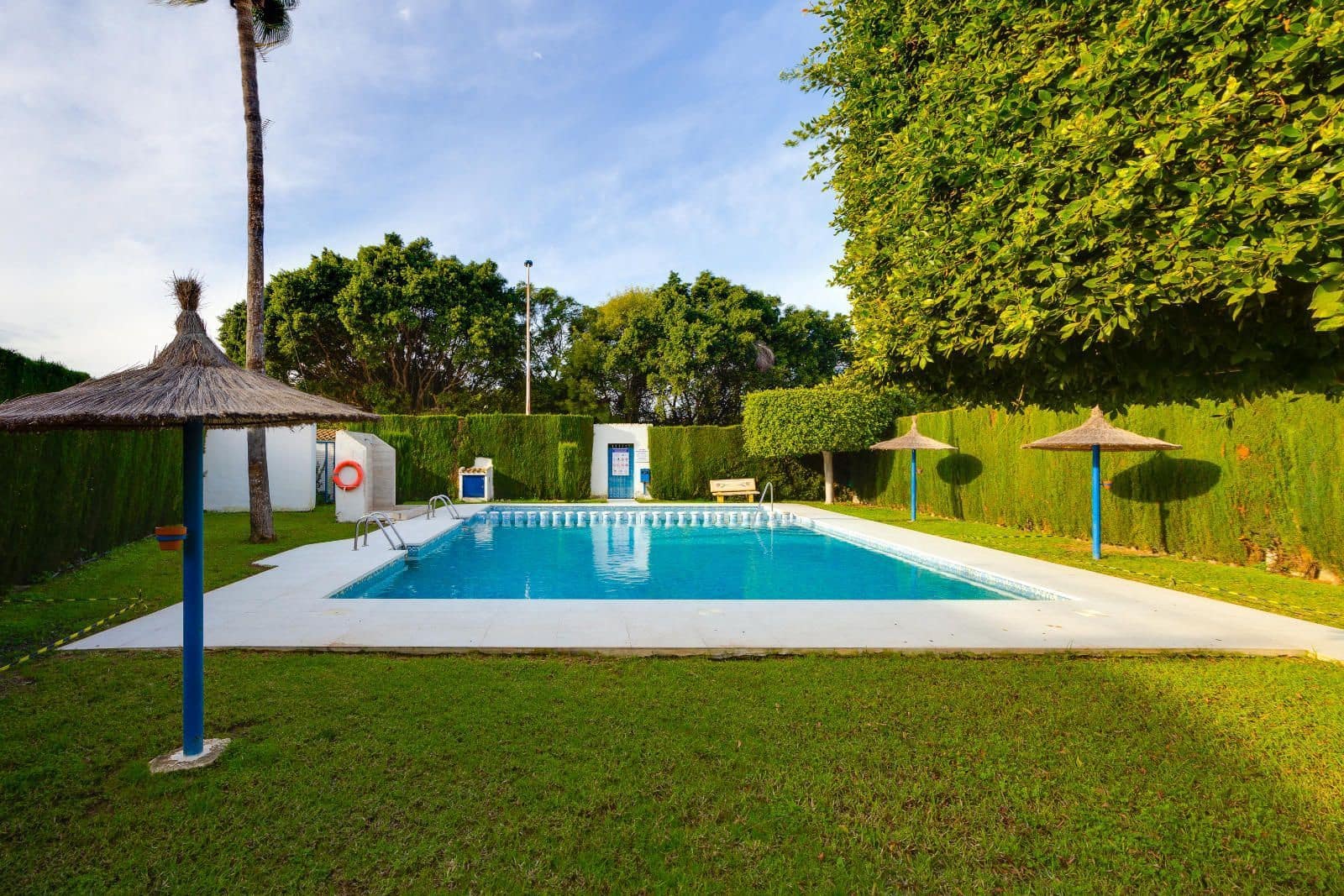 3 bedroom Bungalow for sale in Torrevieja with pool - € 144,969 (Ref: 9494584)