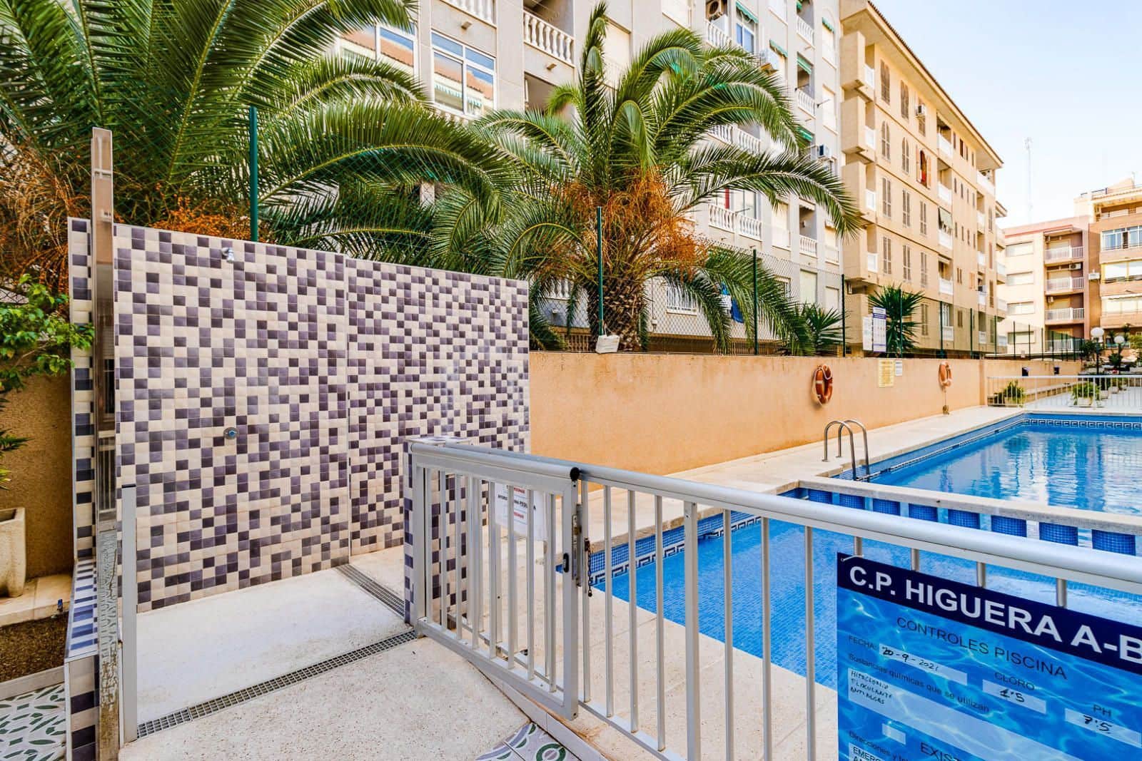 2 sovrum Lägenhet till salu i Torrevieja med pool - 149 969 € (Ref: 9494585)