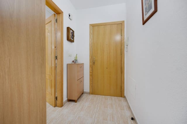 Apartamento de 3 habitaciones en Playa del Cura, Torrevieja en venta con piscina garaje - 159.969 € (Ref: 9494586)