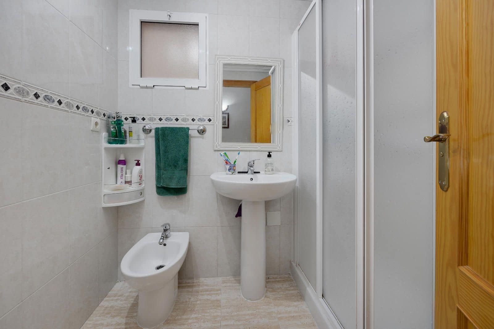 Apartamento de 3 habitaciones en Torrevieja en venta con piscina garaje - 159.969 € (Ref: 9494586)