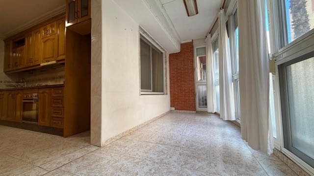 4 bedroom Flat for sale in Centro - Muelle Pesquero, Torrevieja - € 230,000 (Ref: 9494587)