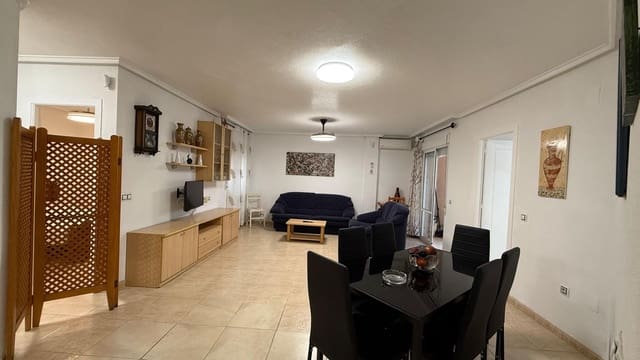 3 makuuhuone Kattohuoneisto myytävänä paikassa Antonio Machado, Torrevieja mukana 
autotalli - 230 000 € (Ref: 9494588)