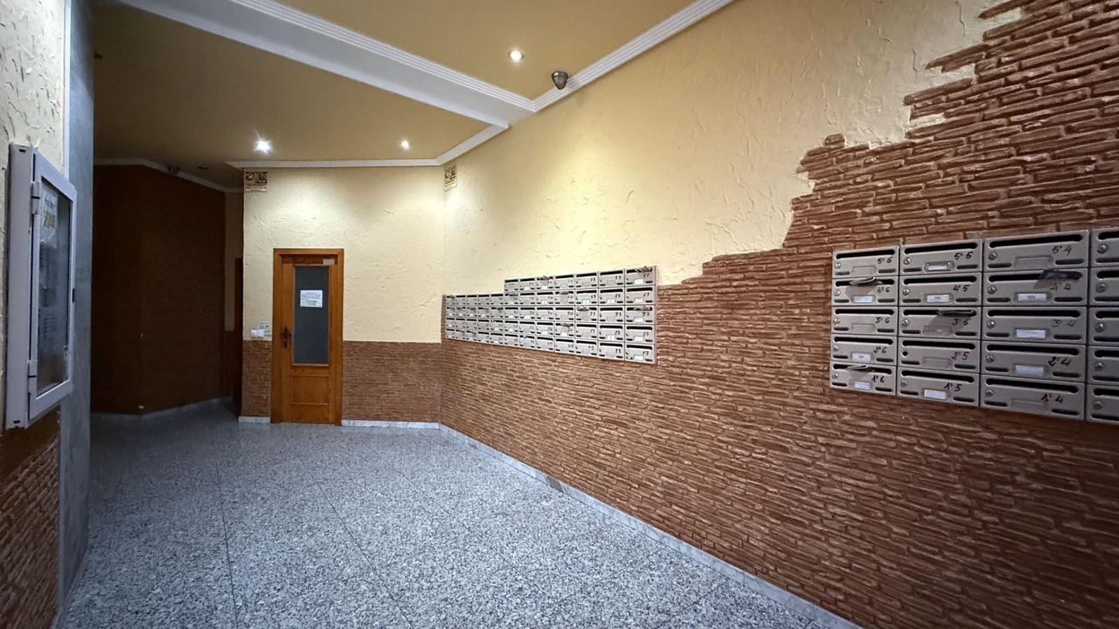 3 makuuhuone Kattohuoneisto myytävänä paikassa Torrevieja mukana 
autotalli - 230 000 € (Ref: 9494588)