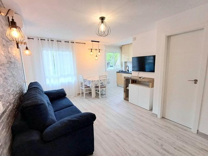 Apartamento de 1 habitación en Torrevieja en venta con piscina - 118.000 € (Ref: 9494589)