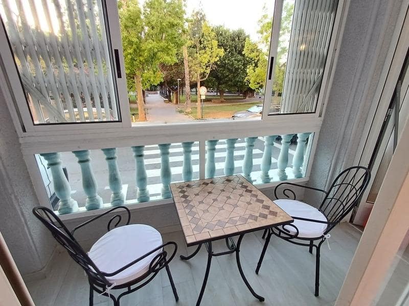 Apartamento de 1 habitación en Torrevieja en venta con piscina - 118.000 € (Ref: 9494589)