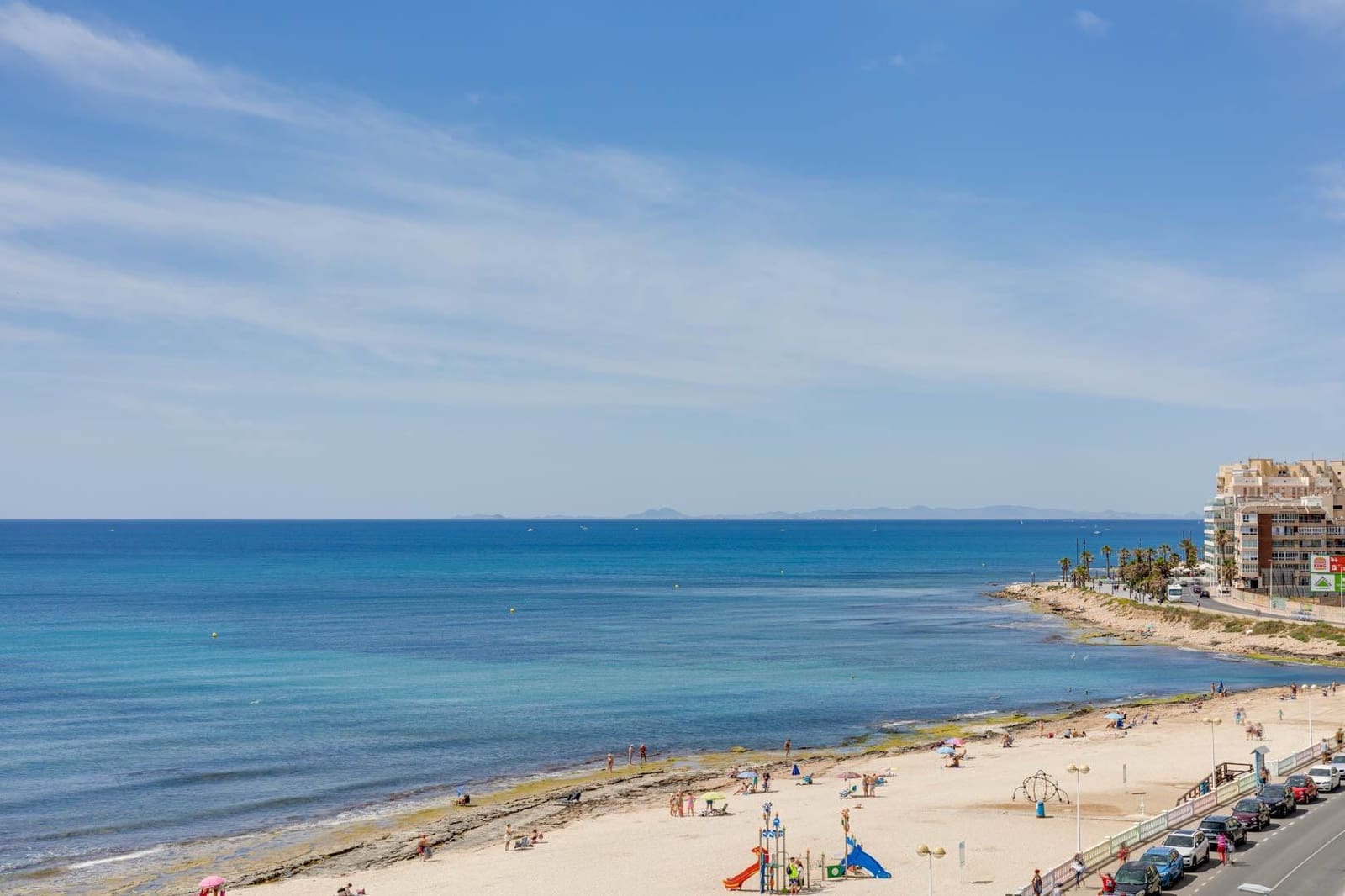 Studio for sale in Torrevieja with pool - € 123,900 (Ref: 9494591)