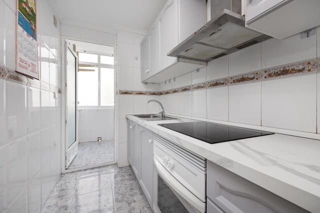 2 makuuhuone Huoneisto myytävänä paikassa Playa del Cura, Torrevieja mukana uima-altaan - 148 470 € (Ref: 9497683)