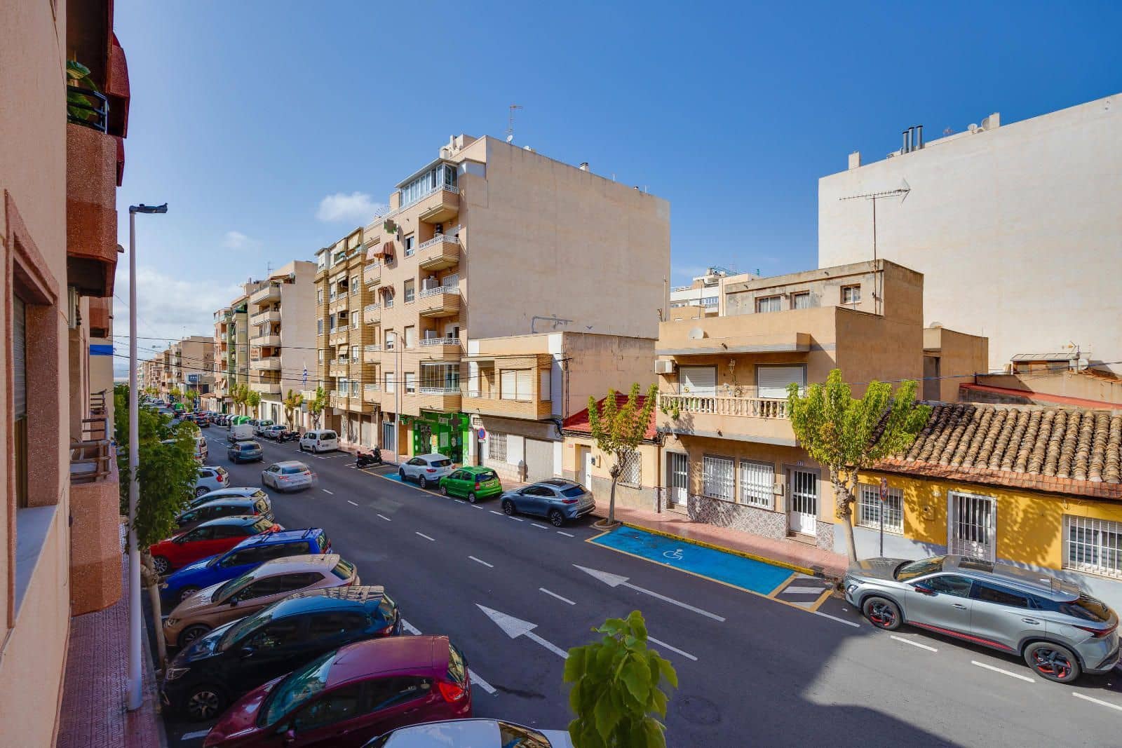 5 bedroom Apartment for sale in Torrevieja - € 239,969 (Ref: 9497686)