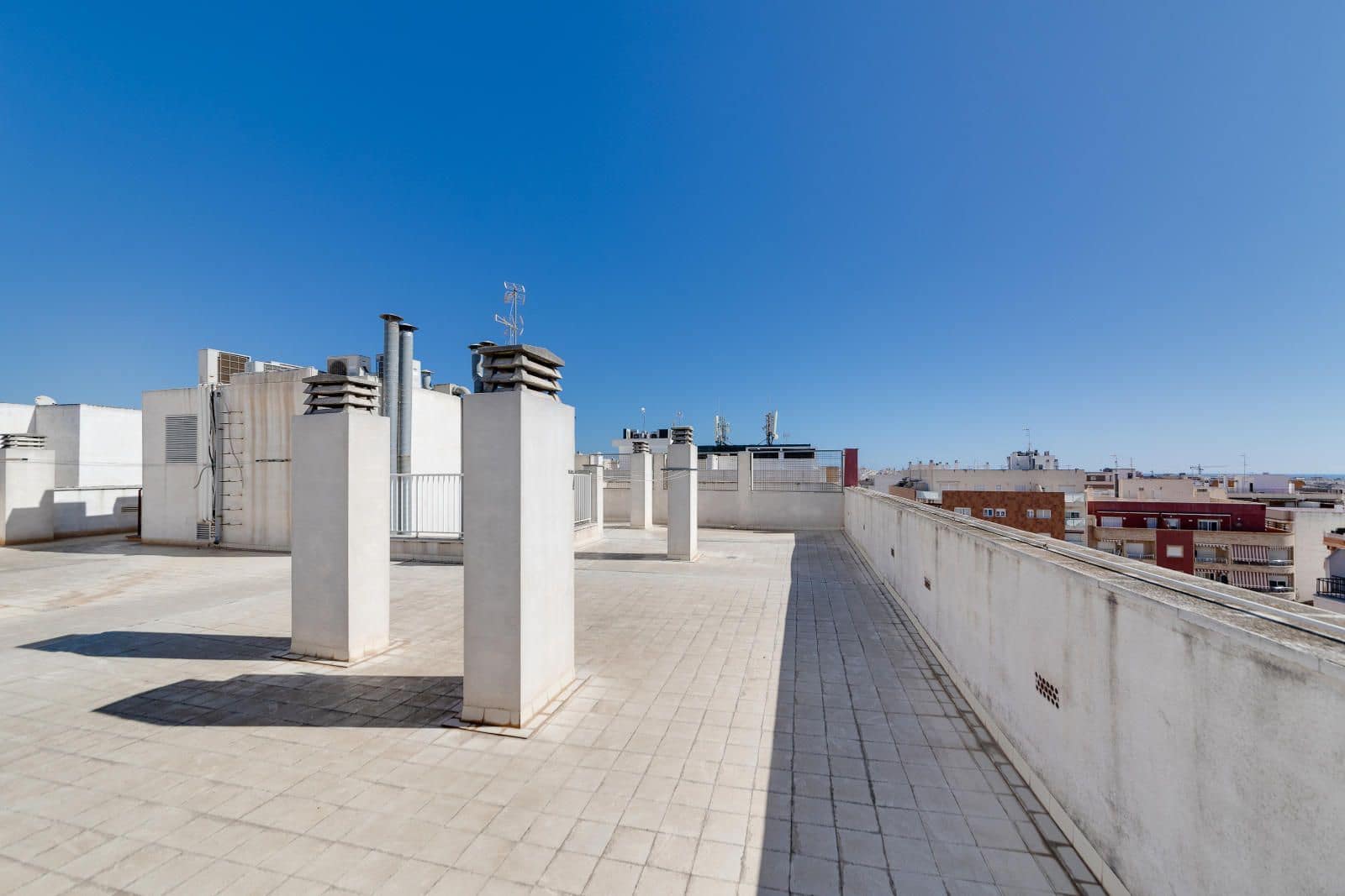 3 makuuhuone Huoneisto myytävänä paikassa Torrevieja mukana 
autotalli - 234 969 € (Ref: 9497687)