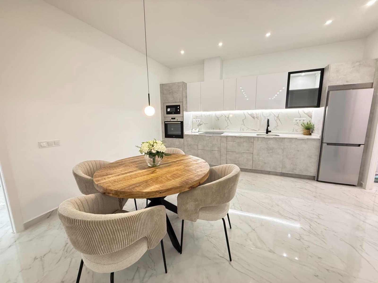 2 sovrum Lägenhet till salu i Torrevieja - 259 000 € (Ref: 9497688)