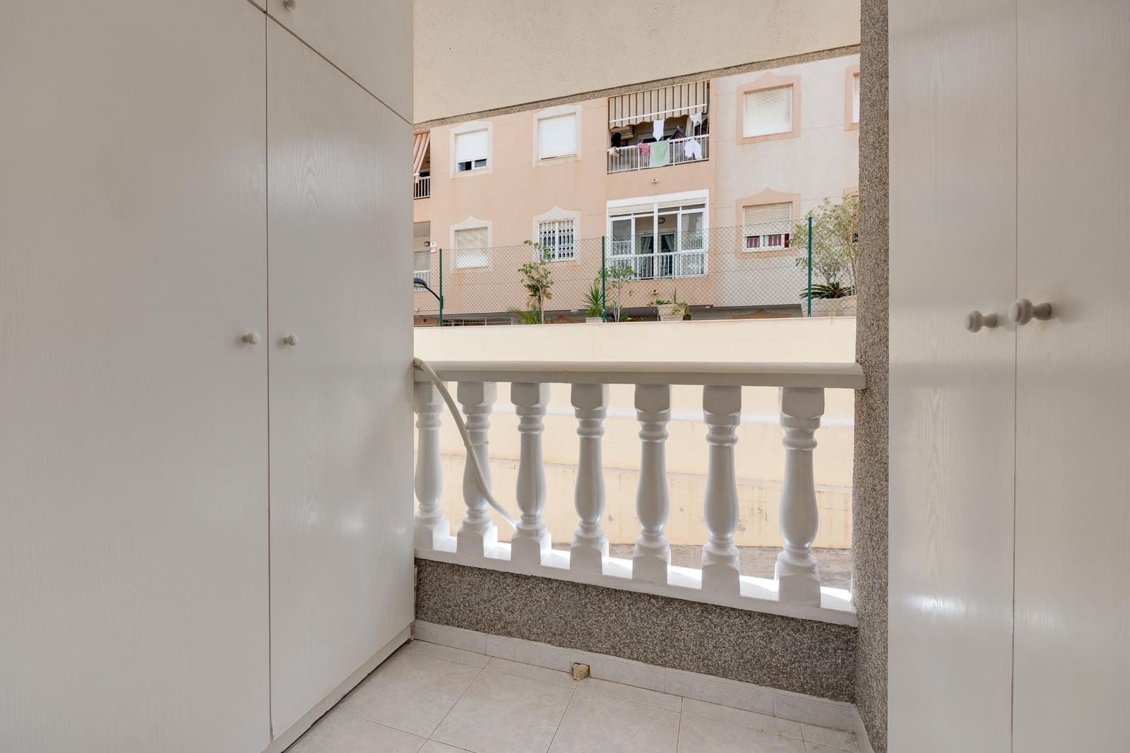 Yksiö myytävänä paikassa Torrevieja - 77 995 € (Ref: 9530479)