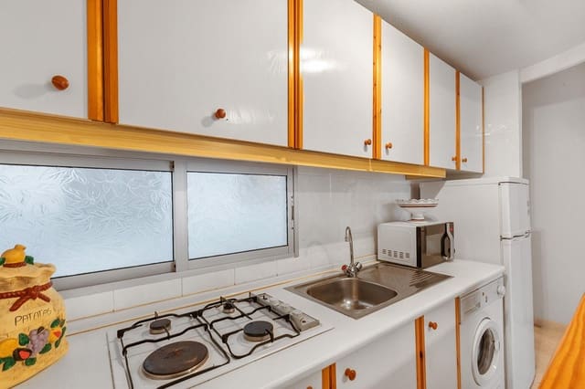 1 makuuhuone Huoneisto myytävänä paikassa Avenida Habaneras - Curva de Palangre, Torrevieja - 122 000 € (Ref: 9536774)