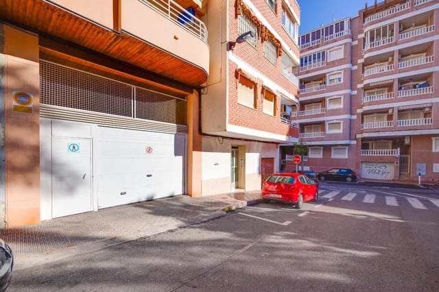 Garage for sale in Playa del Cura, Torrevieja - € 11,500 (Ref: 9551438)