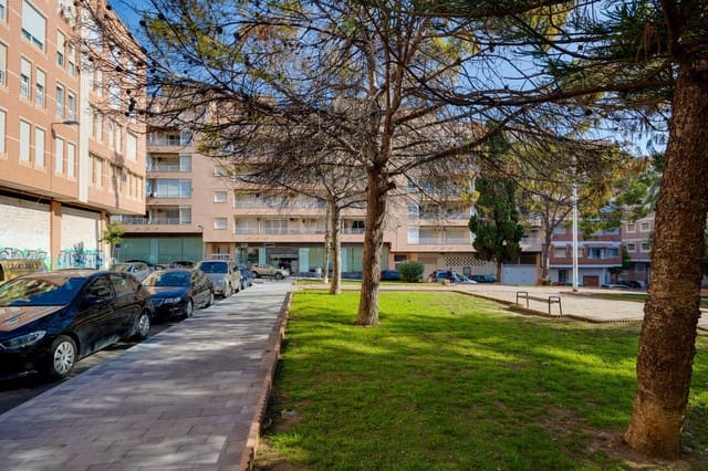 Garage for sale in Playa del Cura, Torrevieja - € 11,500 (Ref: 9551438)