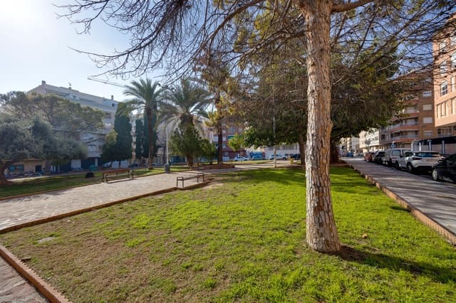 Garage for sale in Playa del Cura, Torrevieja - € 11,500 (Ref: 9551438)