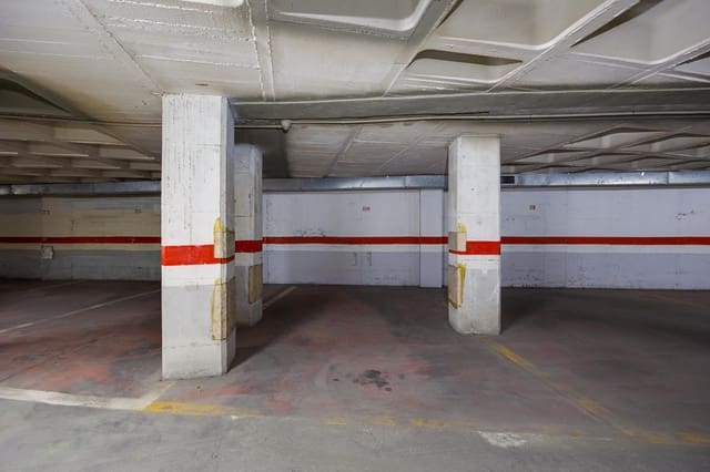 Garage for sale in Playa del Cura, Torrevieja - € 7,500 (Ref: 9551440)