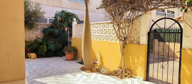 2 sypialnia Bungalow na sprzedaż w Paraje Natural, Torrevieja z basenem - 129 990 € (Ref: 9555797)