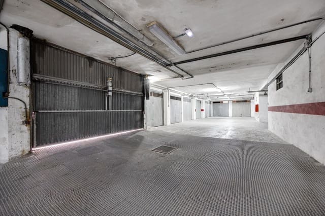 Garage te koop in Playa del Acequión, Torrevieja - € 20.000 (Ref: 9565206)