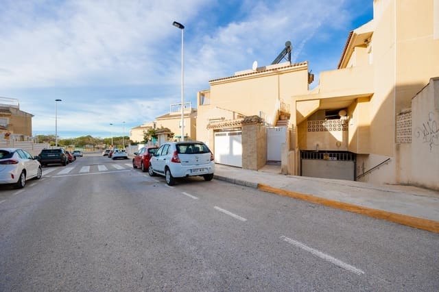 Garage til salg i Aguas Nuevas, Torrevieja - € 17.000 (Ref: 9568599)