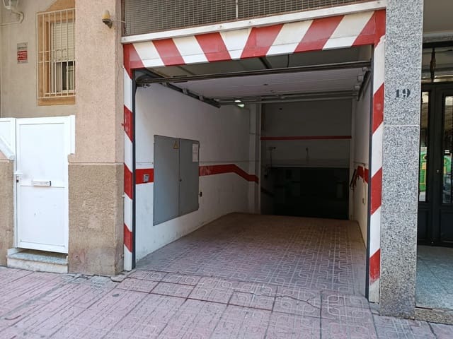 Garaje en Parque de las Naciones, Torrevieja en venta - 16.900 € (Ref: 9619190)