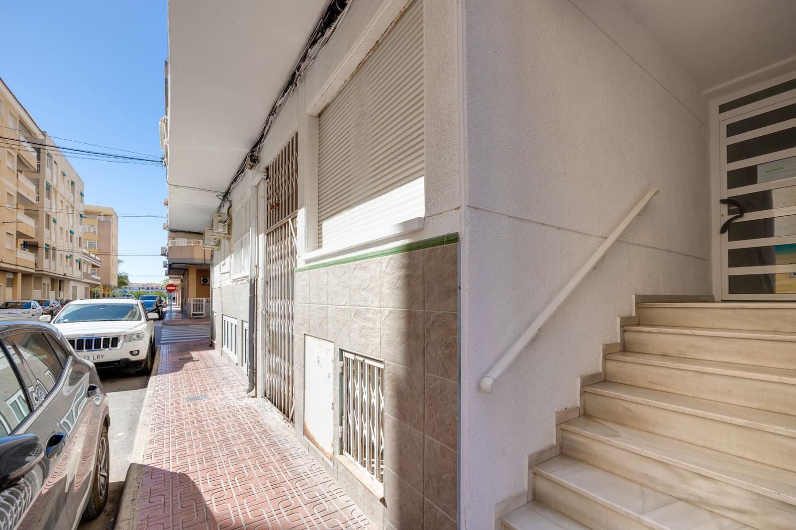 Studio till salu i Torrevieja - 74 900 € (Ref: 9619191)