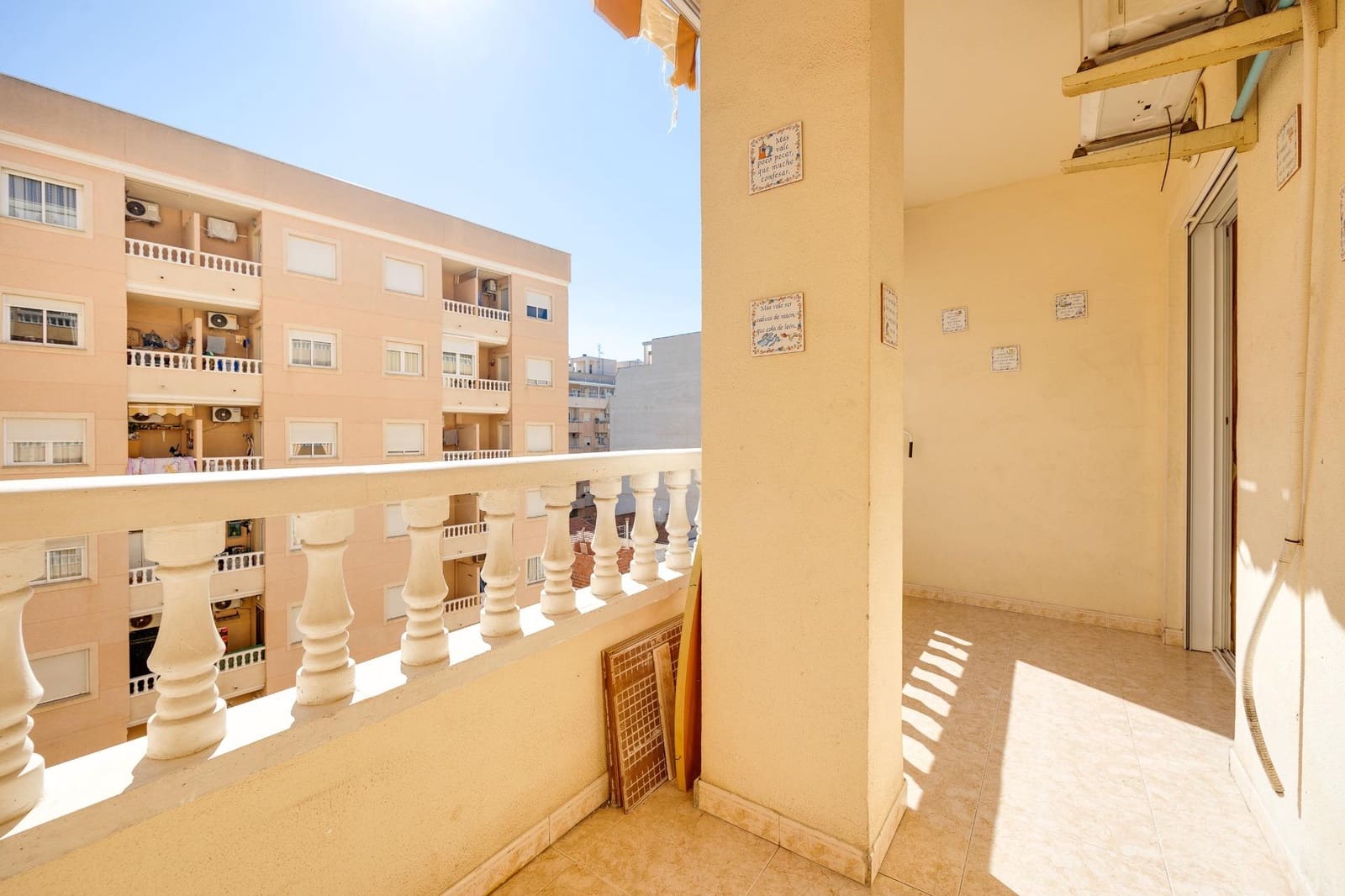 1 slaapkamer Appartement te koop in Torrevieja - € 88.900 (Ref: 9634199)