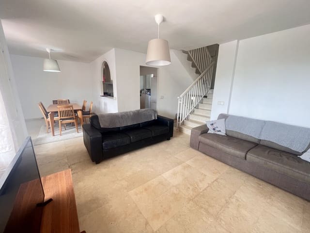 3 quarto Casa em Banda para arrendar em Las Chapas, Marbella com piscina - 2 500 € (Ref: 10030151)