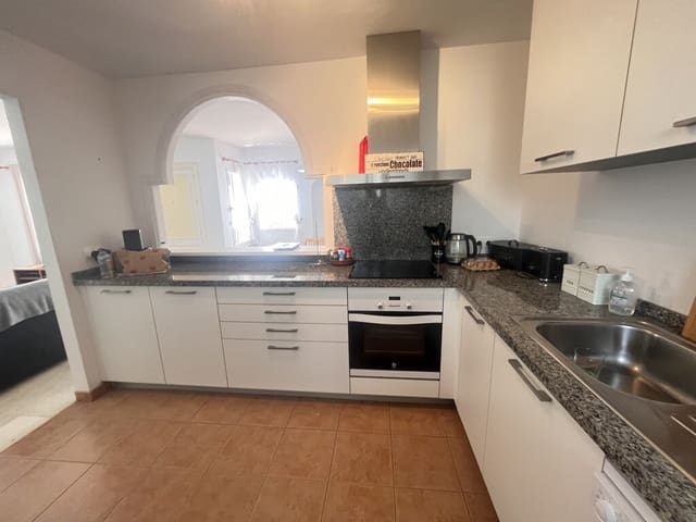 3 quarto Casa em Banda para arrendar em Las Chapas, Marbella com piscina - 2 500 € (Ref: 10030151)