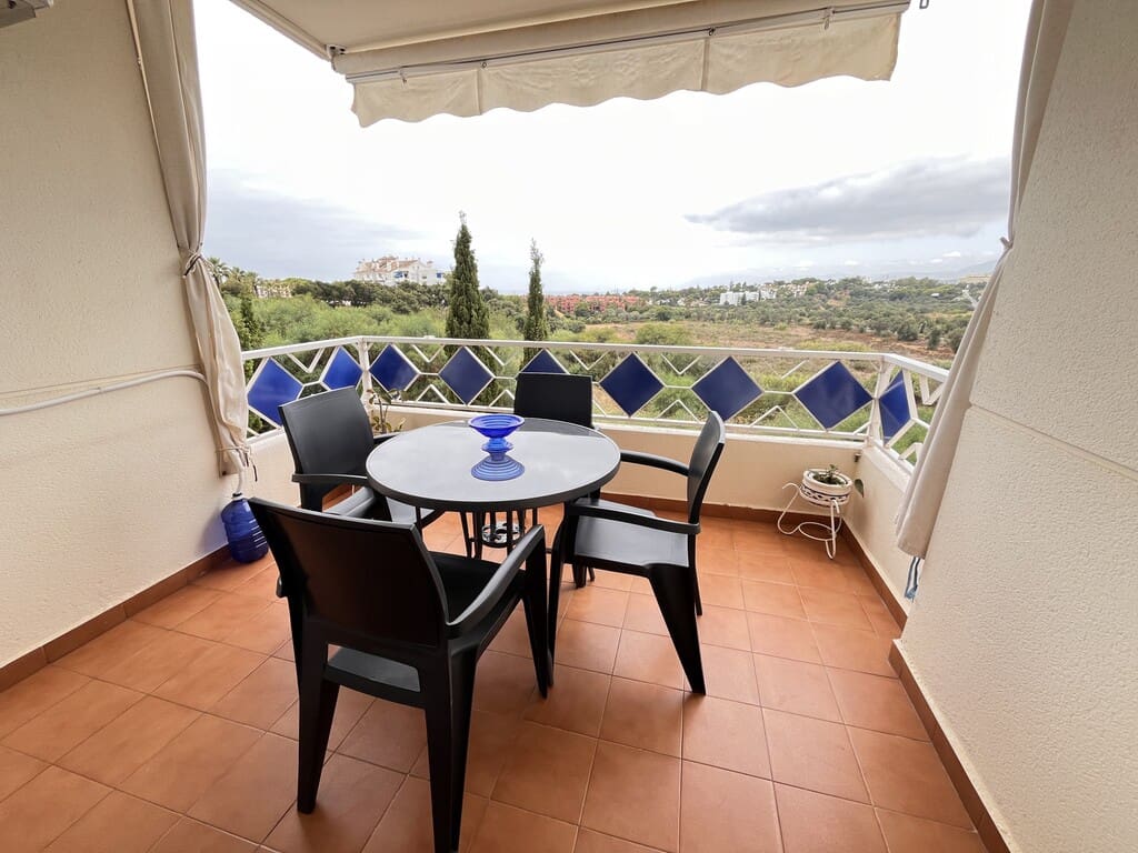 1 quarto Apartamento para arrendar em Las Chapas com piscina - 1 300 € (Ref: 10042644)