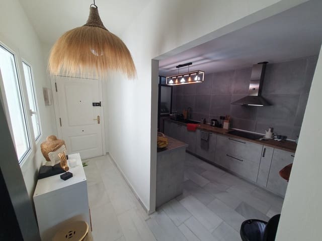 3 sovrum Takvåning till salu i Puerto Banus, Marbella med pool garage - 1 400 000 € (Ref: 10054821)