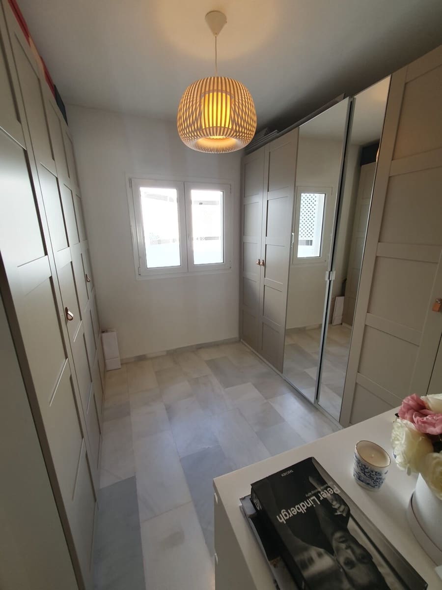 3 quarto Penthouse para venda em Puerto Banus com piscina garagem - 1 400 000 € (Ref: 10054821)