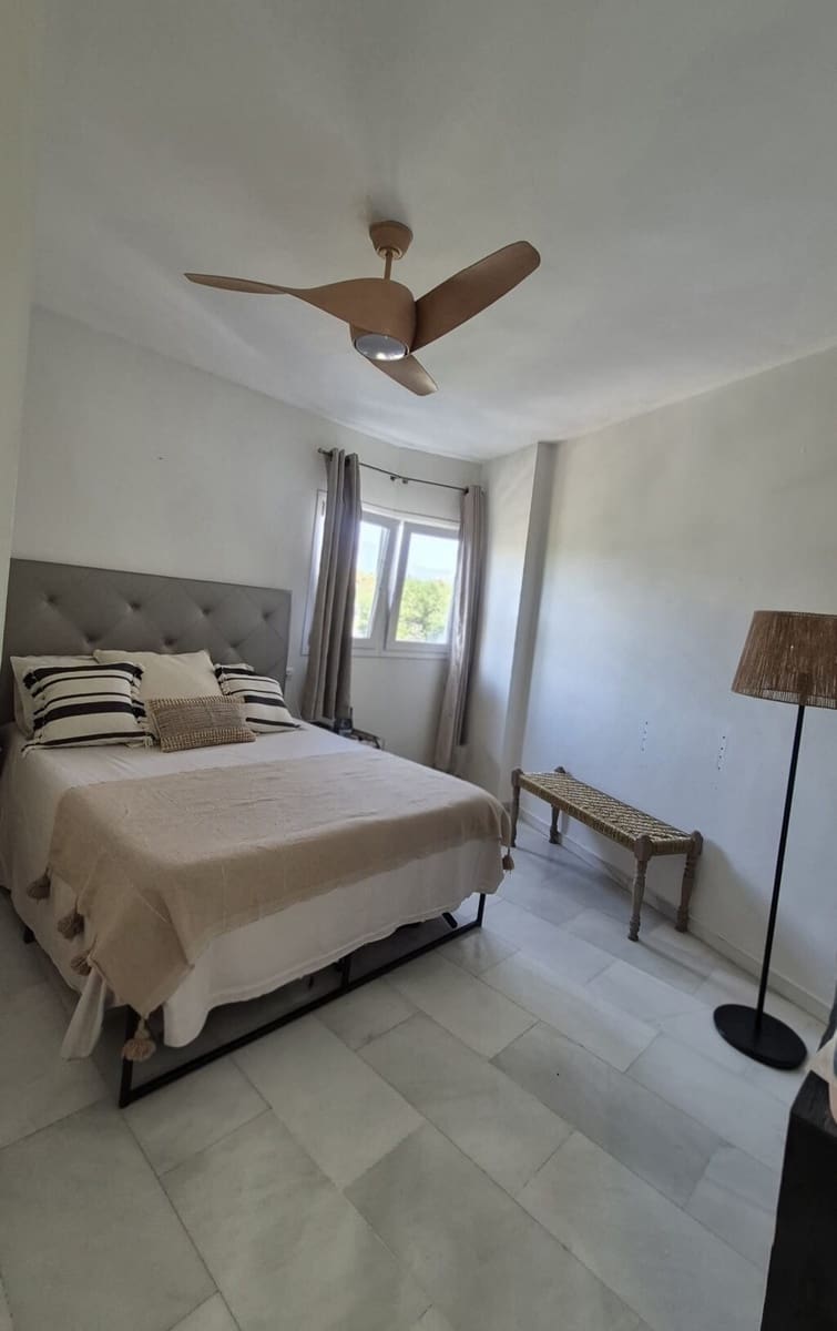 3 bedroom Penthouse for sale in Puerto Banus with pool garage - € 1,400,000 (Ref: 10054821)