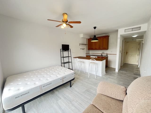 Studio for sale in Las Chapas, Marbella with pool - € 192,000 (Ref: 10061381)