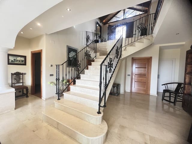 6 soveværelse Villa til leje i El Rosario, Marbella med swimmingpool garage - € 7.000 (Ref: 10077706)