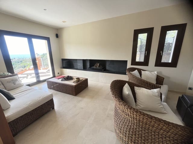 6 soveværelse Villa til leje i El Rosario, Marbella med swimmingpool garage - € 7.000 (Ref: 10077706)
