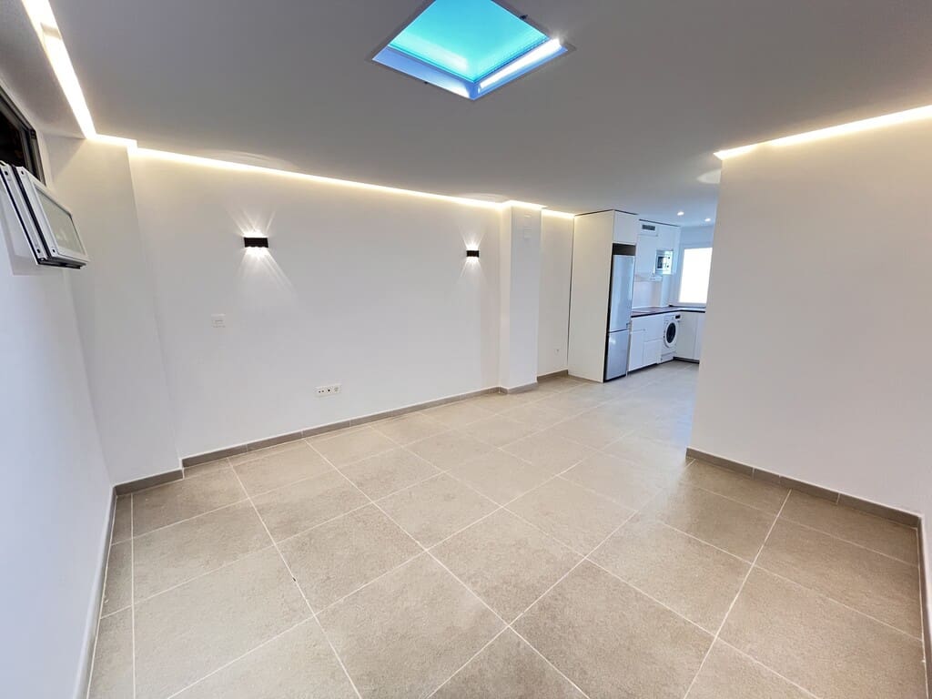Studio till salu i Marbesa med pool - 165 000 € (Ref: 10101888)