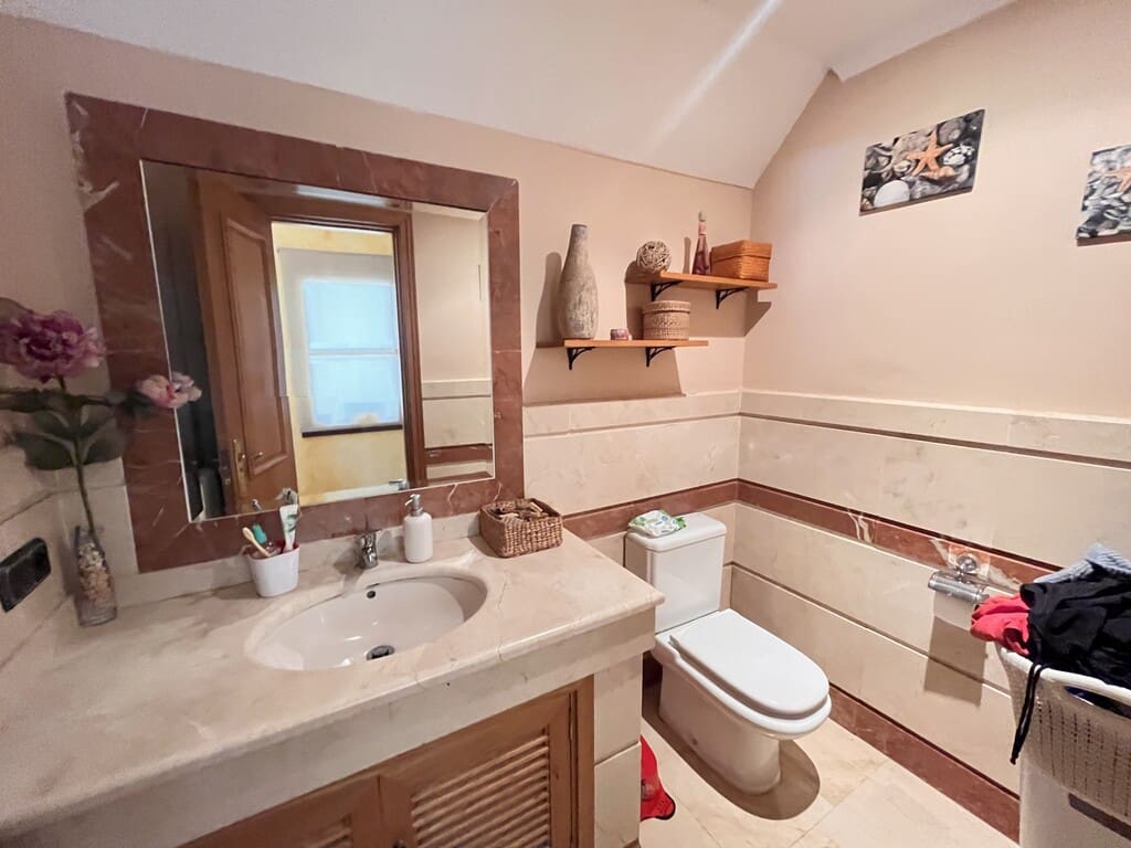 4 chambre Villa/Maison à vendre à Los Monteros avec garage - 955 000 € (Ref: 10131313)