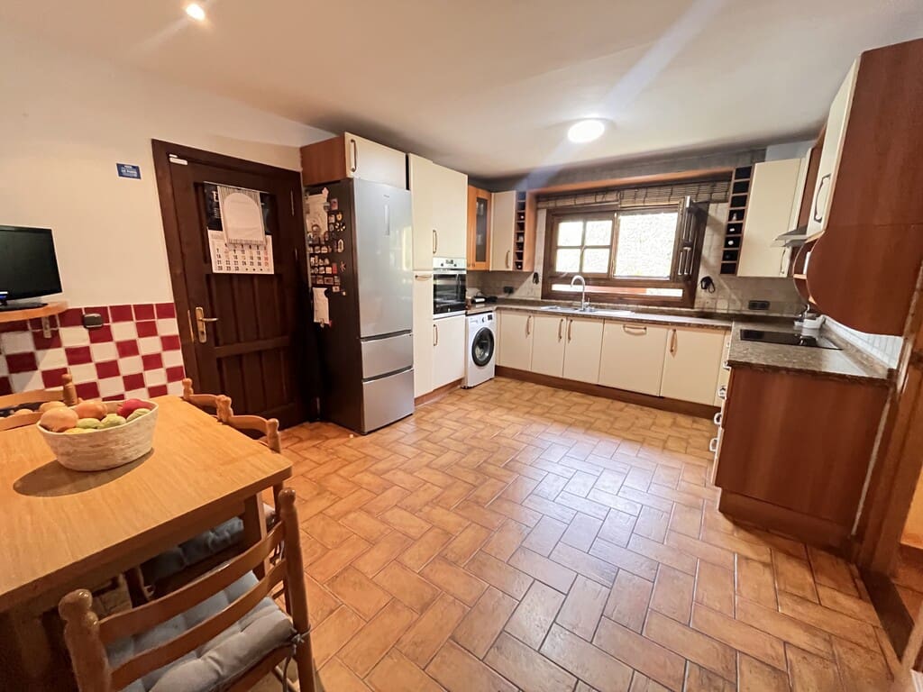 4 chambre Villa/Maison à vendre à Los Monteros avec garage - 955 000 € (Ref: 10131313)